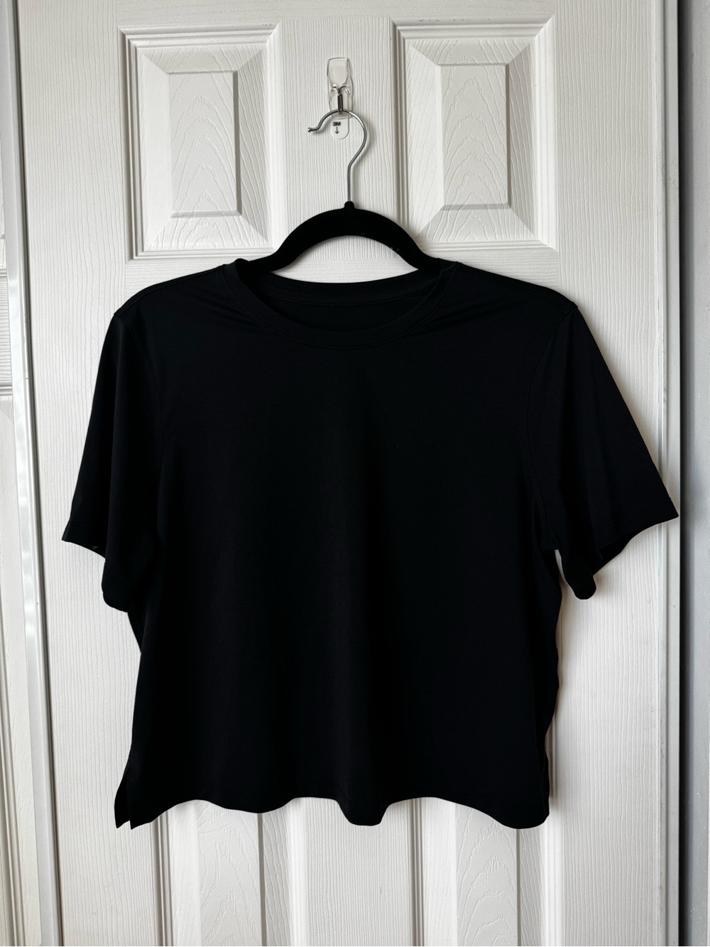 lululemon athletica Black Cropped Short Sleeve Crew Top